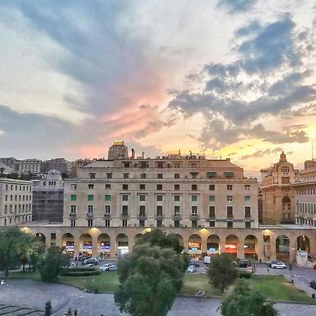 B&B Piazza Della Vittoria Genoa Luaran gambar