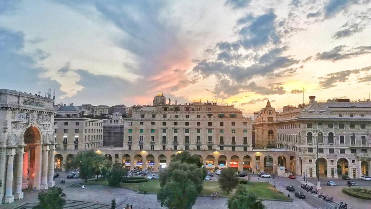 B&B Piazza Della Vittoria Genoa Luaran gambar