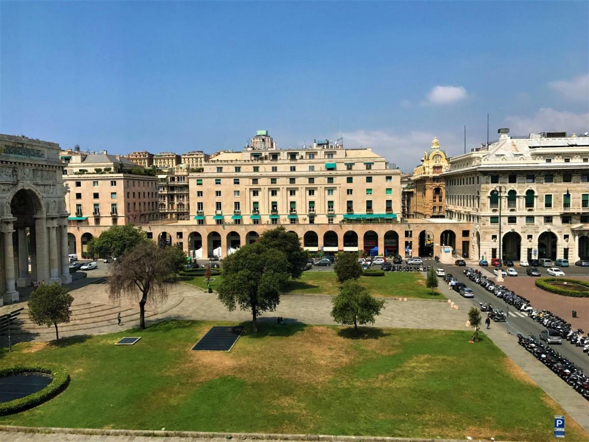 B&B Piazza Della Vittoria Genoa Luaran gambar